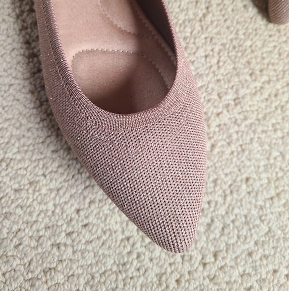 NWOT Old Navy Metallic Flats Size 9 - Picture 7 of 10